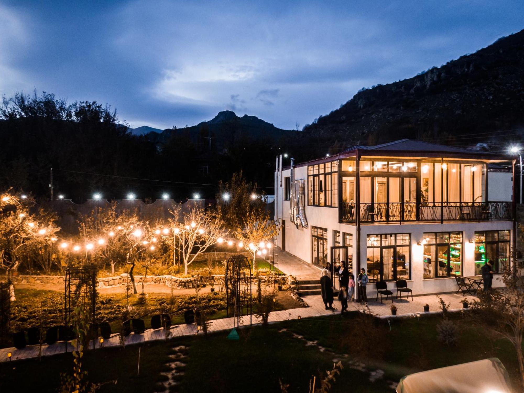 Redroof Country House Hotel Goris Exteriér fotografie