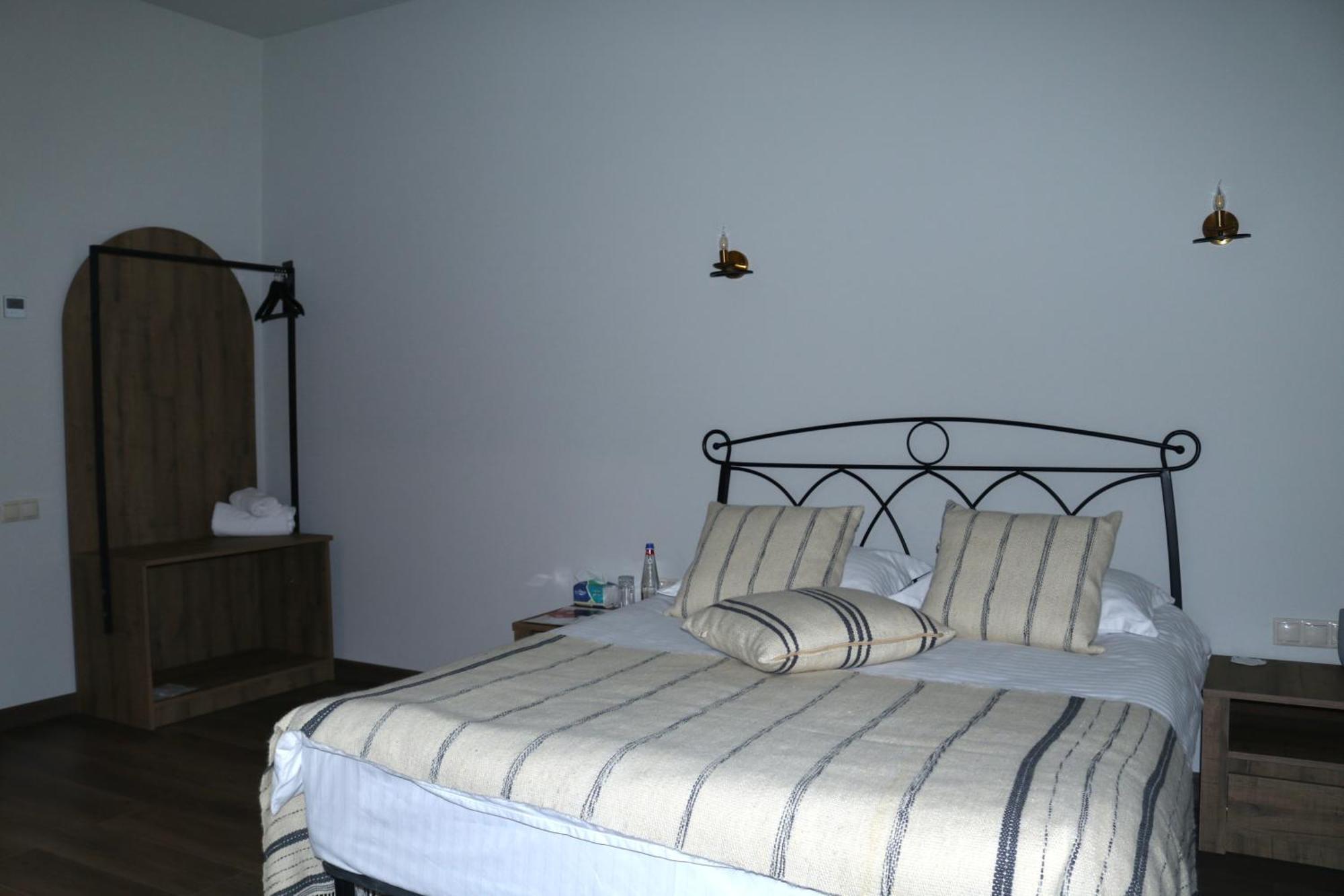 Redroof Country House Hotel Goris Exteriér fotografie